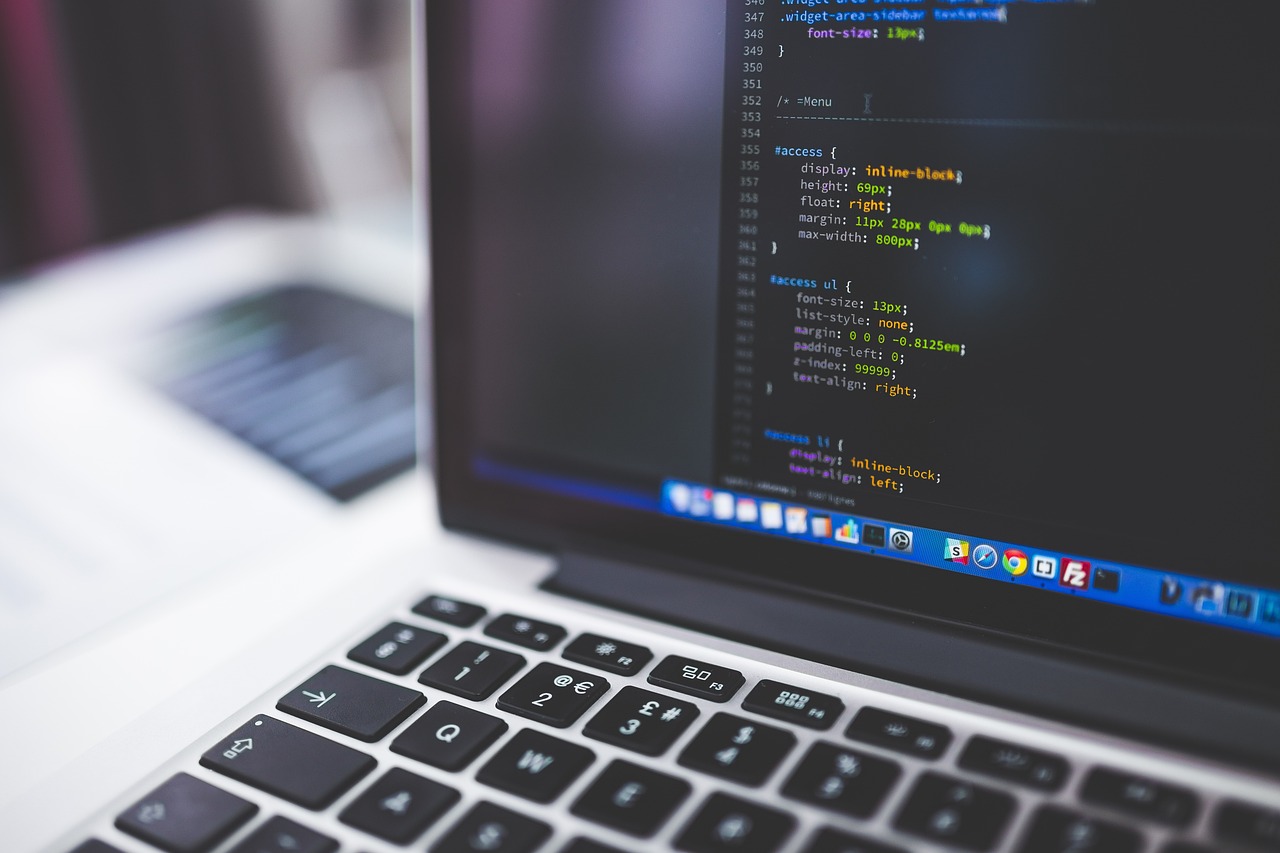 Die 8 Besten Kostenlosen Code-Editoren mit Echtzeit-Zusammenarbeitsfunktionen